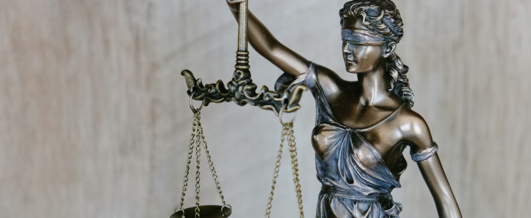 Hukuk Bürosu Web Sitesi: Ekip ve Uzmanlığı Öne Çıkarın