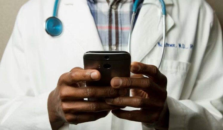 Klinik ve Poliklinik Web Sitesi: Çok Branşlı Güç